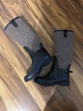 UGG Women's Black Rubber & Brown Felt Tall Rain Boots